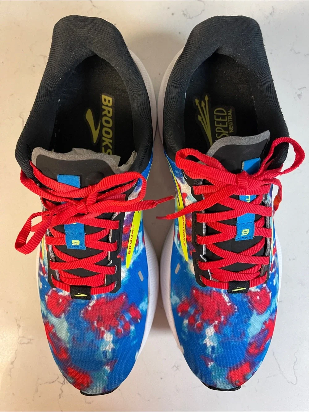 Brooks Woman’s Launch 9 'Multi Color' Tie Dye Size 10